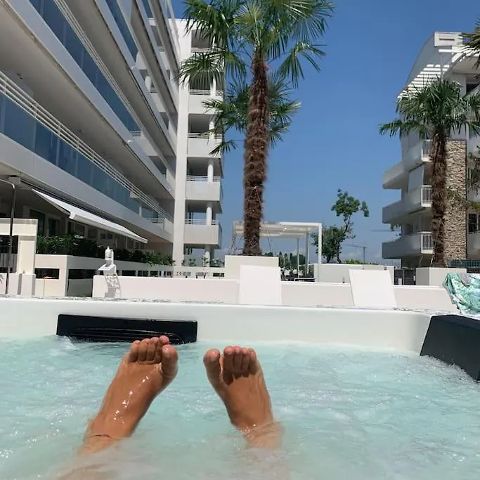 Palm Beach Appartment 80 Mt Dal Mare E Comodo Per Venezia Lido di Jesolo Apartment