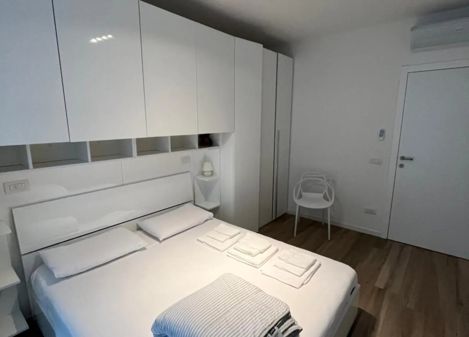 Apartment Palm Beach Appartment 80 Mt Dal Mare E Comodo Per Venezia Lido di Jesolo Italy